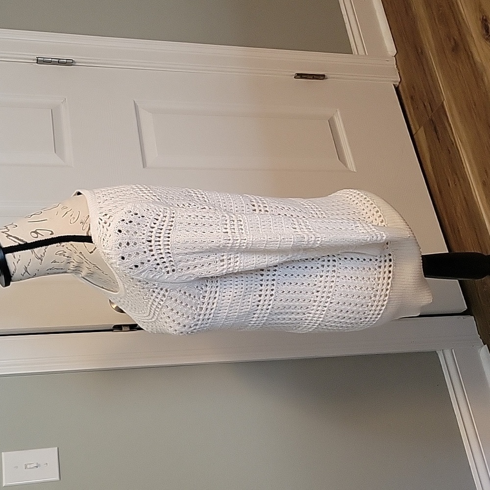 Sweater - Picture 3 of 6